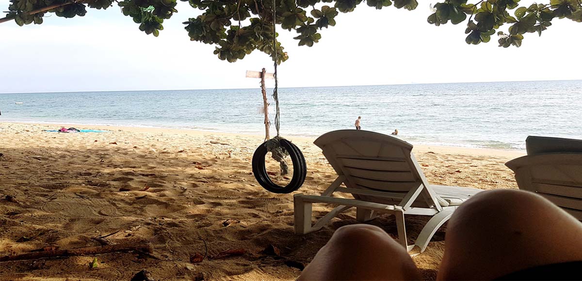 daybed beach front Klong Kong Beach
